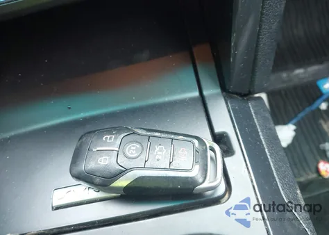 2016 Ford Explorer Xlt z USA, uszkodzony, nr VIN 1FM5K8DH5GGD18742